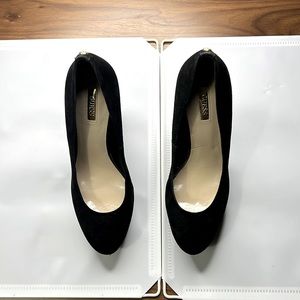 Pumps with platform from Guess